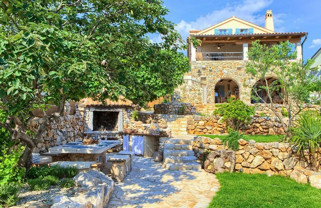 Heritage Villa Aquamarine-1